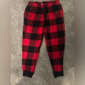 Old Navy women’s red buffalo checkered pj pants size small.